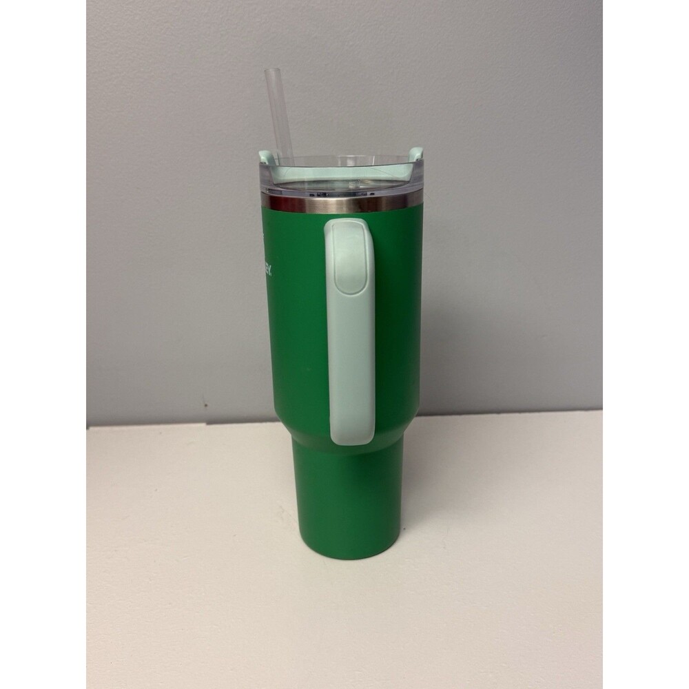 Stanley 40oz Stainless Steel H2.0 Flowstate Quencher Tumbler Green - Picture 2 of 8